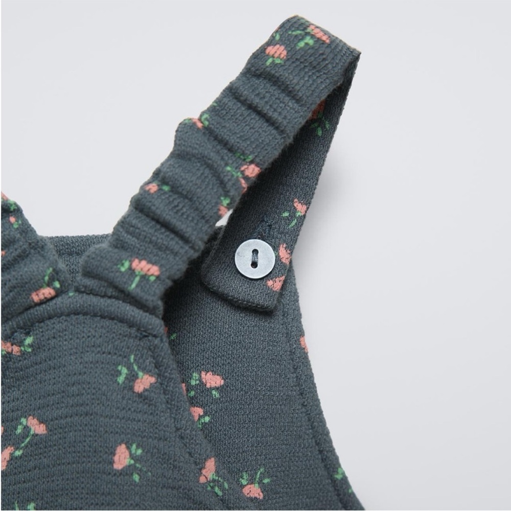 ZARA PLUSH FLORAL OVERALLS - Picture 3 of 8